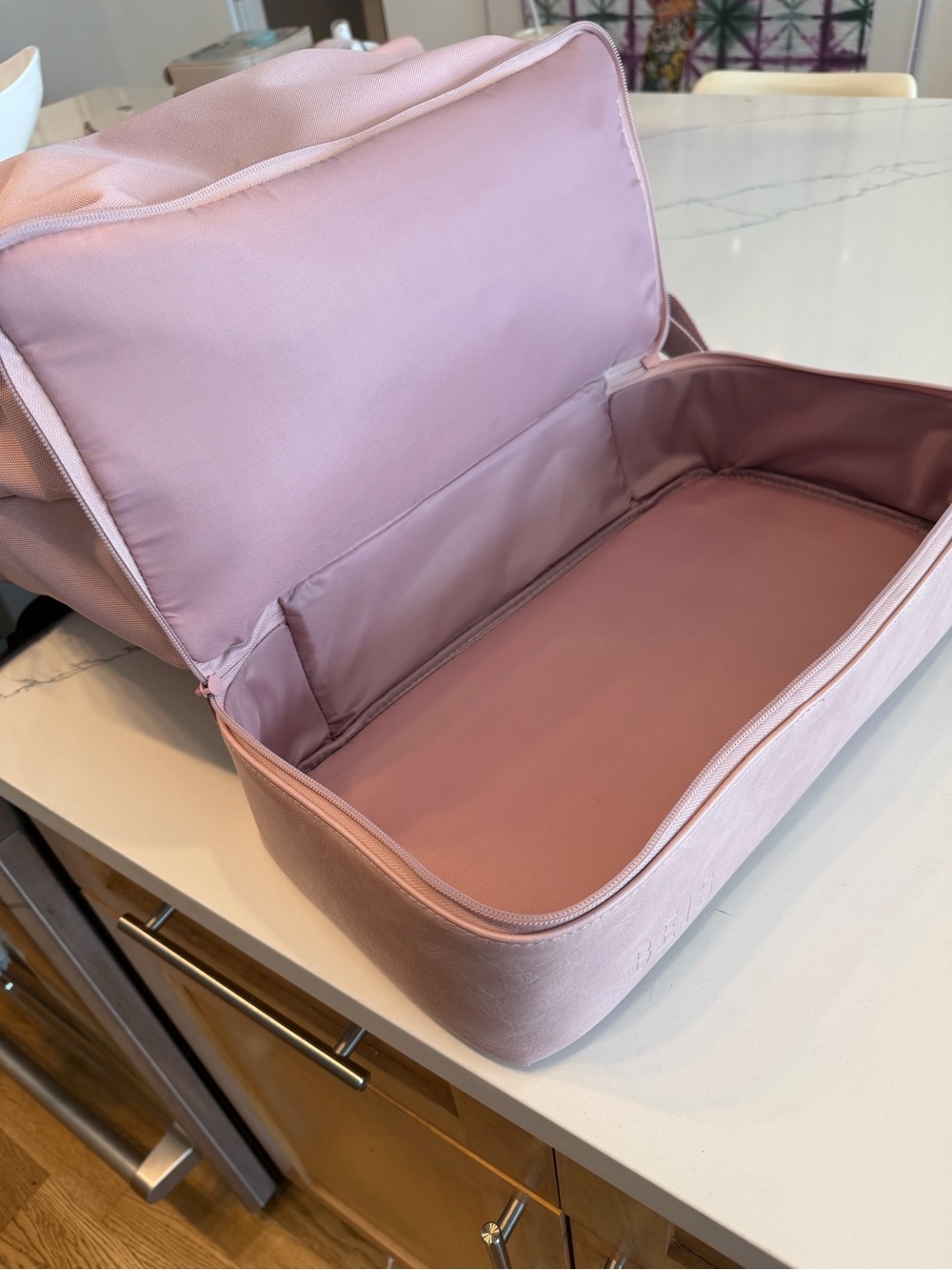 BEIS Atlas pink mini weekender - Picture 5 of 7